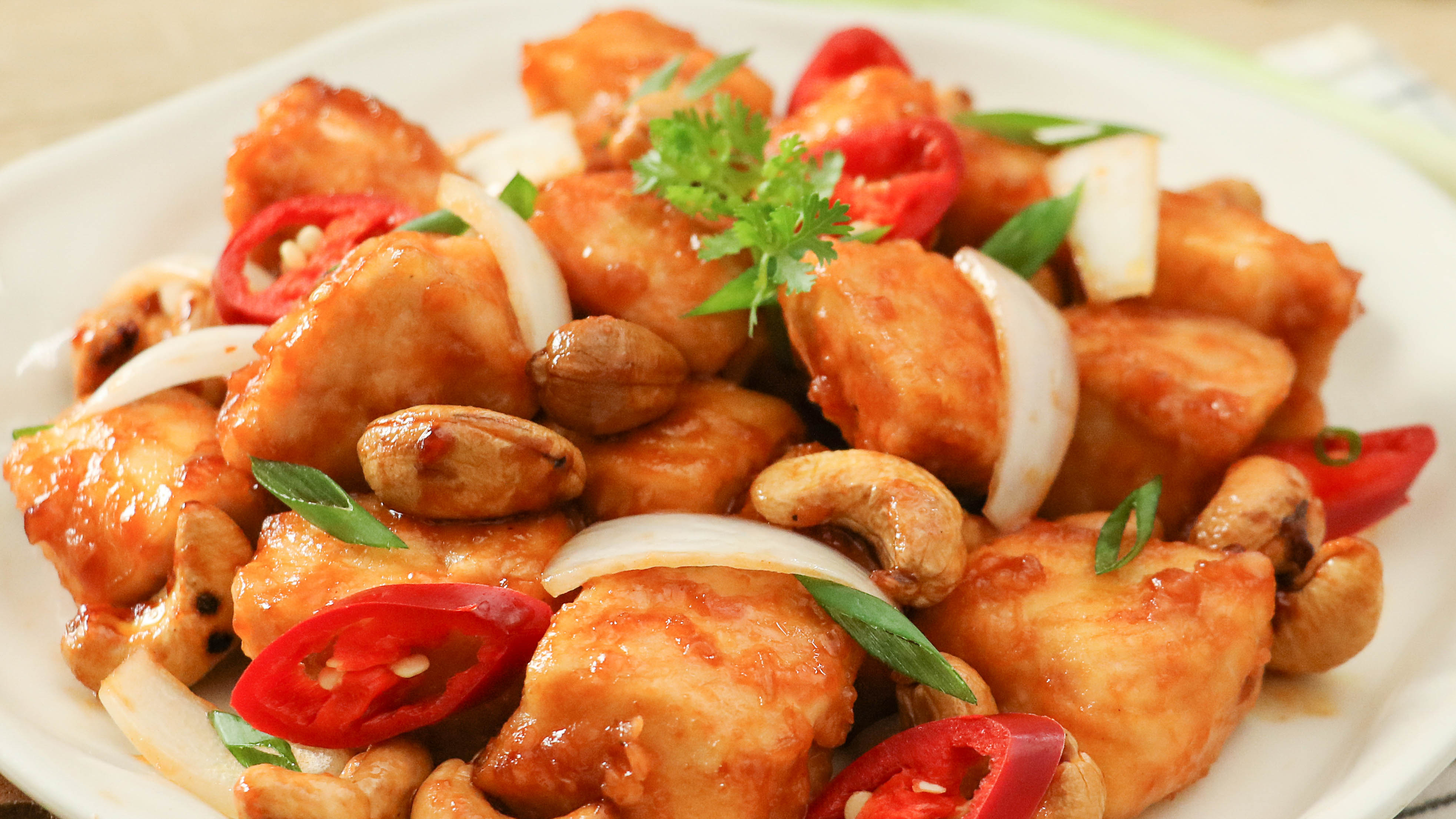 Gà Xào Hạt Điều
